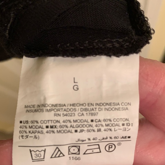 Old Navy Black Top with Kangaroo Pocket - Picture 4 of 4